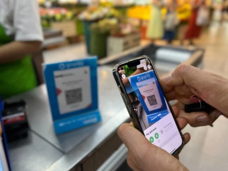 Interest in Using the DANA Digital Wallet Among Students in Bandung